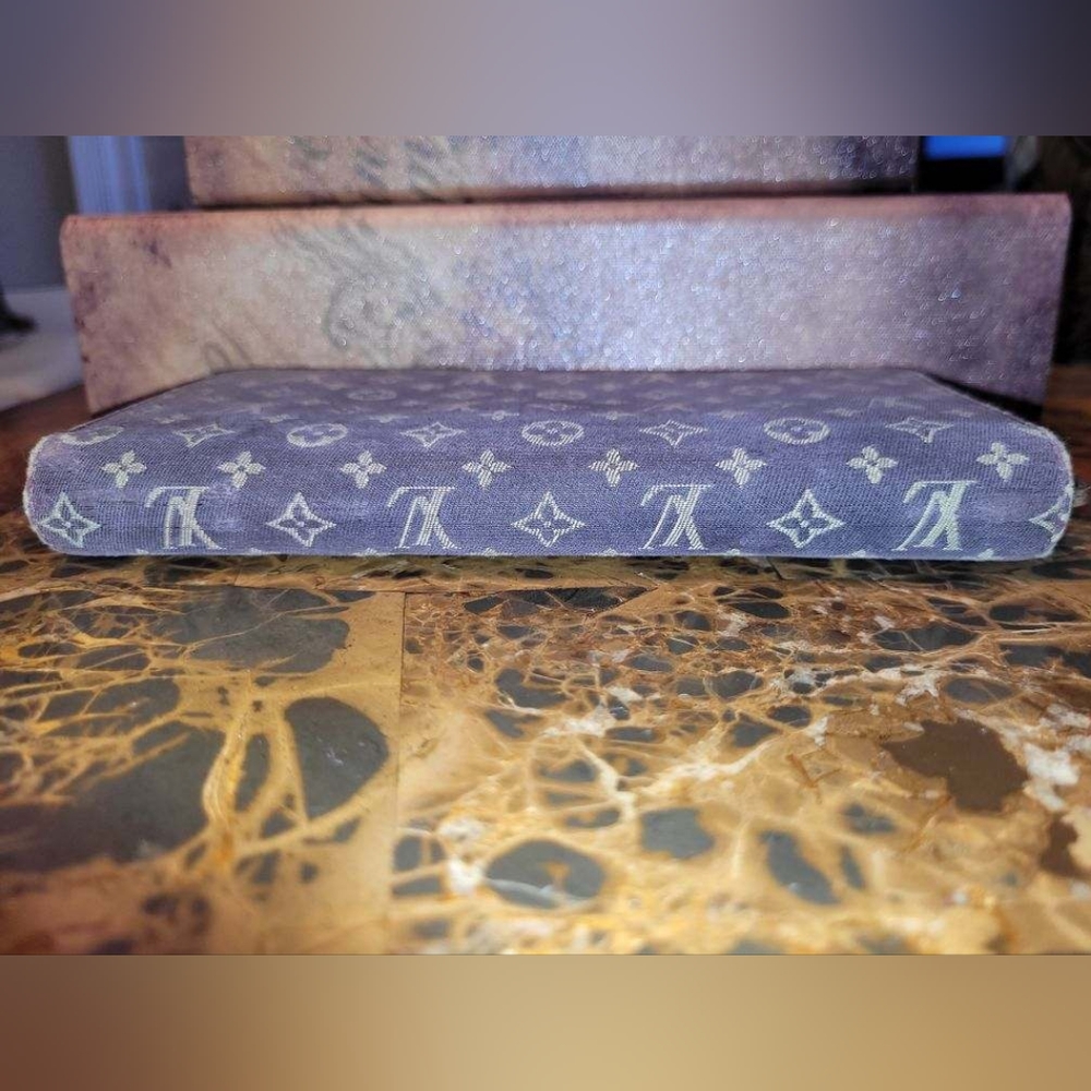 LOUIS VUITTON Denim zippy wallet🔥🔥 - Picture 6 of 16